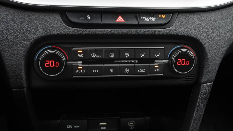 KIA Cee'd Ceed 1.5 T-GDI M