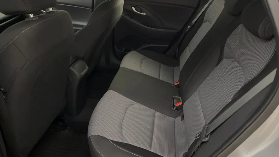 HYUNDAI i30 i30 1.0 T-GDI Modern