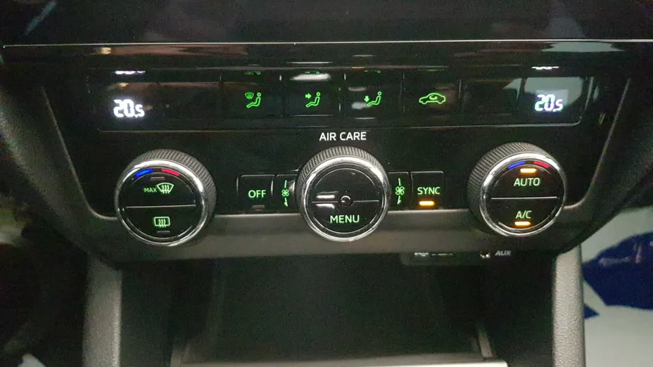 SKODA Octavia Octavia 1.8 TSI 4x4 Drive DSG