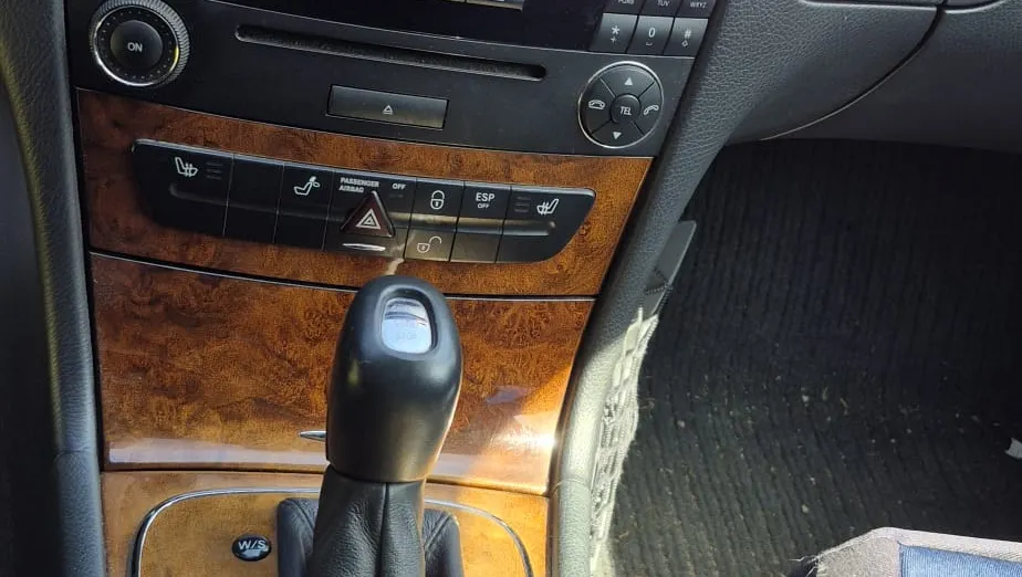 MERCEDES-BENZ E Klasa E 270 T CDI Classic