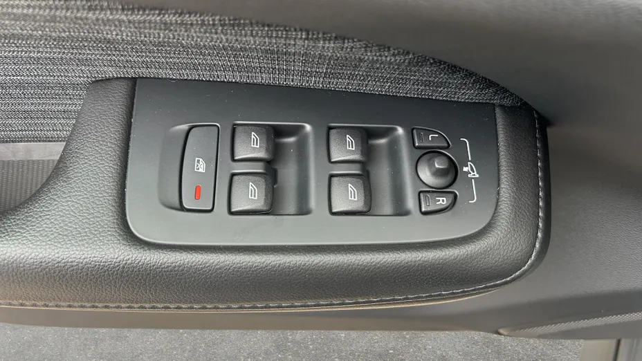 VOLVO V60 V60 CC Pro B4 D AWD aut