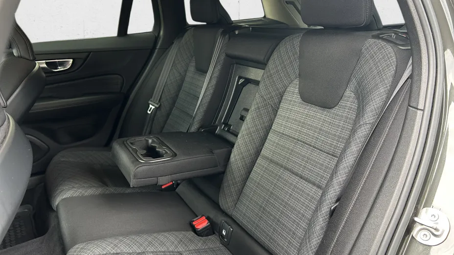 VOLVO V60 V60 CC Pro B4 D AWD aut
