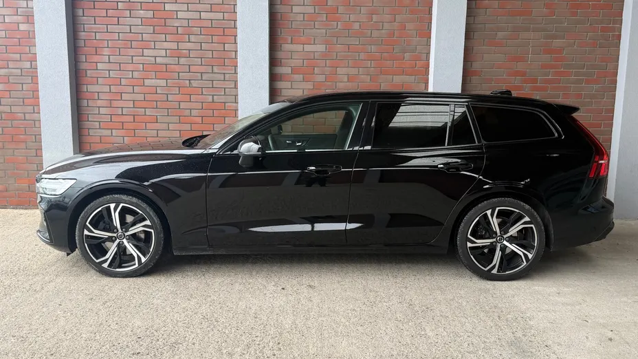 VOLVO V60 V60 B4 B Plus Dark aut