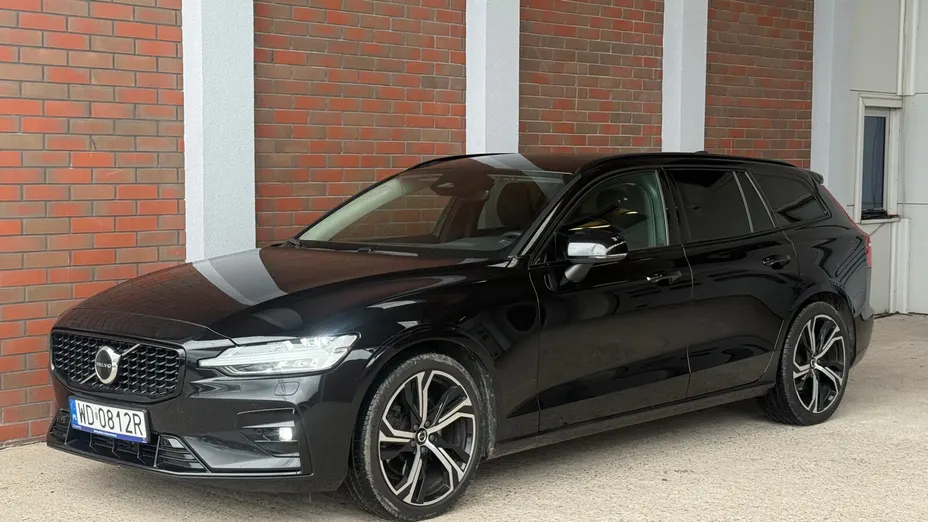 VOLVO V60 V60 B4 B Plus Dark aut