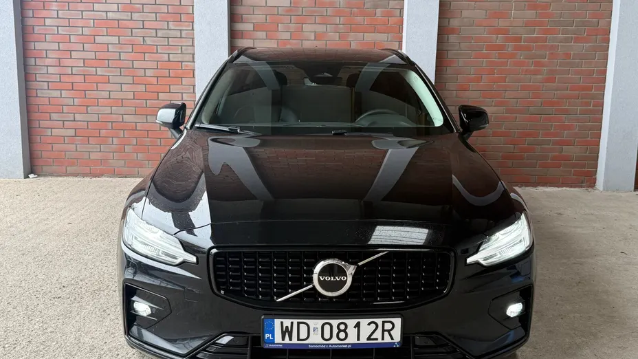 VOLVO V60 V60 B4 B Plus Dark aut