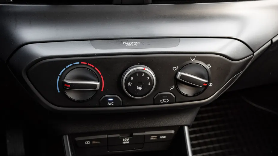 HYUNDAI i20 i20 1.2 Pure