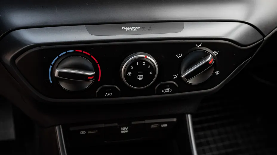 HYUNDAI i20 i20 1.2 Pure