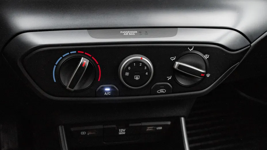 HYUNDAI i20 i20 1.2 Pure