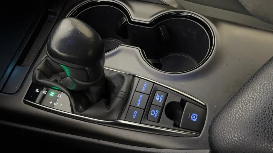 TOYOTA Camry Camry 2.5 Hybrid Comfort CVT