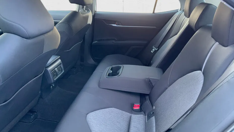 TOYOTA Camry Camry 2.5 Hybrid Comfort CVT