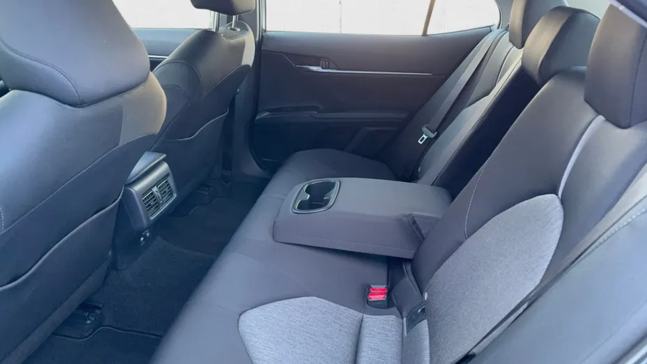 TOYOTA Camry Camry 2.5 Hybrid Comfort CVT
