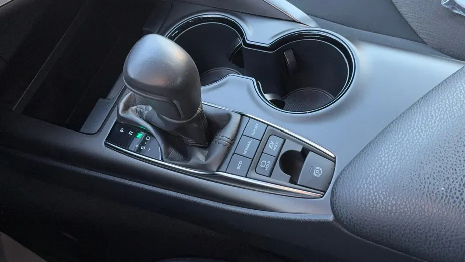 TOYOTA Camry Camry 2.5 Hybrid Comfort CVT