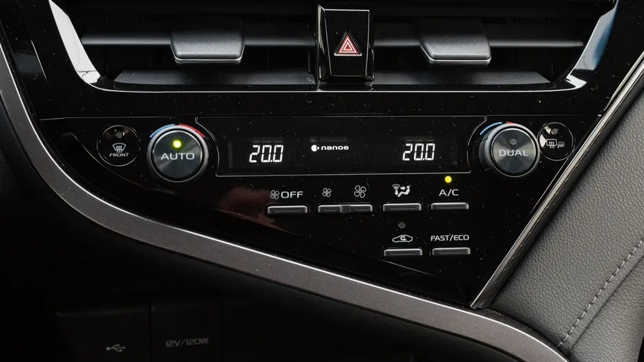 TOYOTA Camry Camry 2.5 Hybrid Comfort CVT