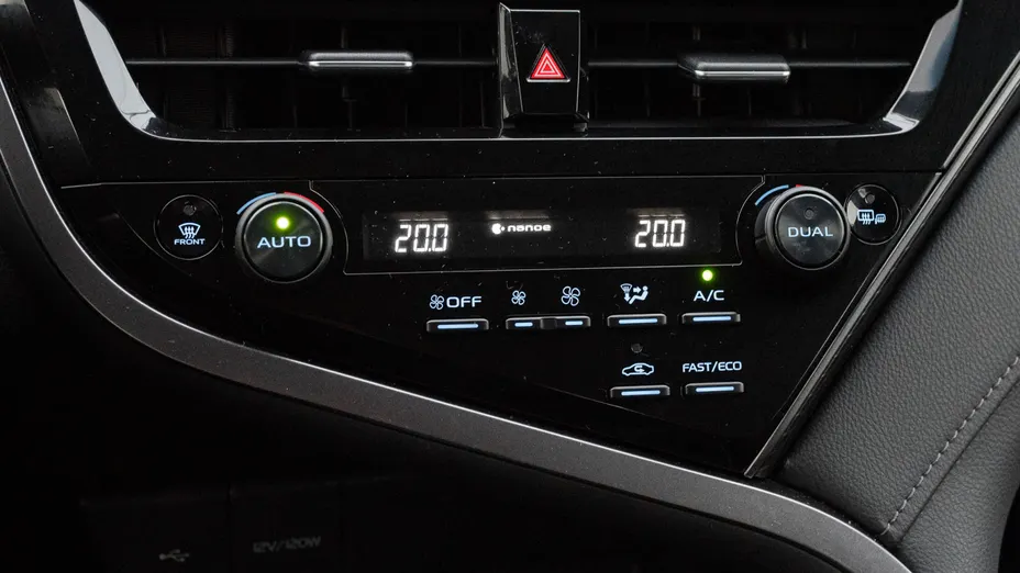 TOYOTA Camry Camry 2.5 Hybrid Comfort CVT