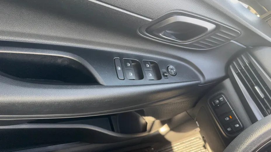 HYUNDAI i20 i20 1.2 Pure