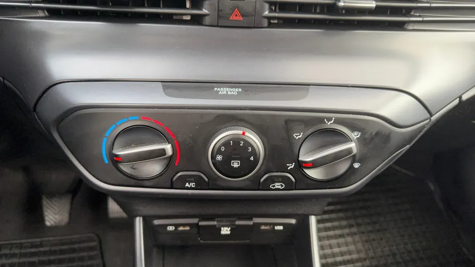 HYUNDAI i20 i20 1.2 Pure