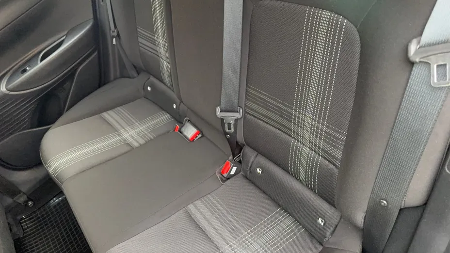 HYUNDAI i20 i20 1.2 Pure