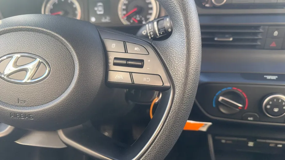 HYUNDAI i20 i20 1.2 Pure