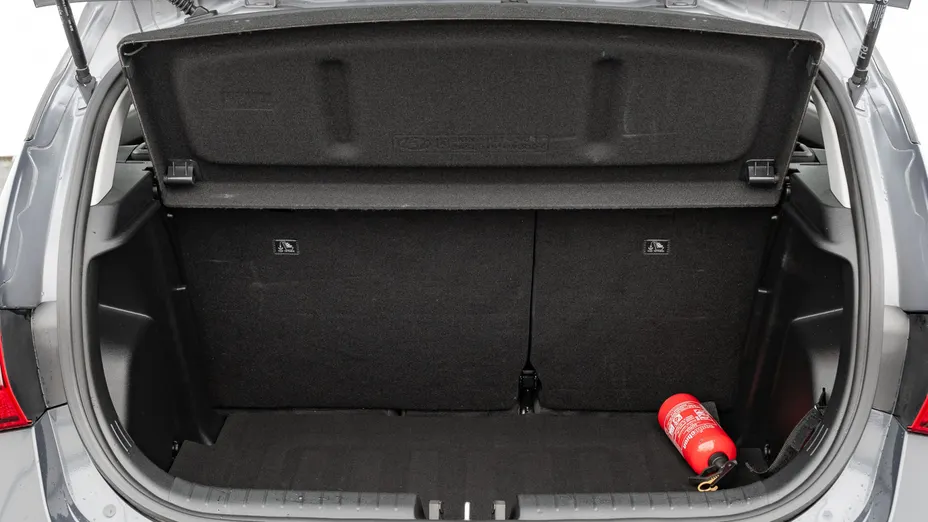 HYUNDAI i20 i20 1.2 Pure