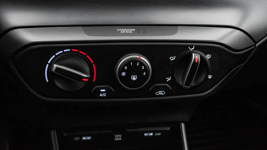HYUNDAI i20 i20 1.2 Pure