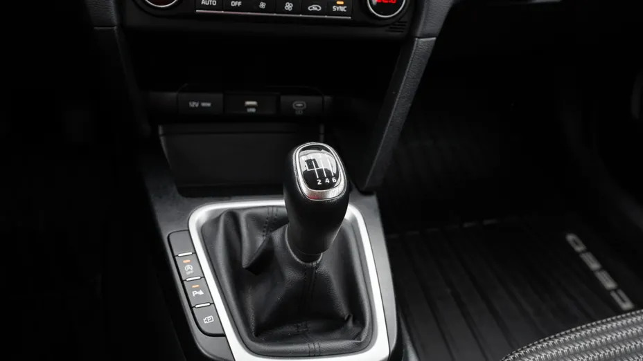 KIA Cee'd Ceed 1.5 T-GDI M