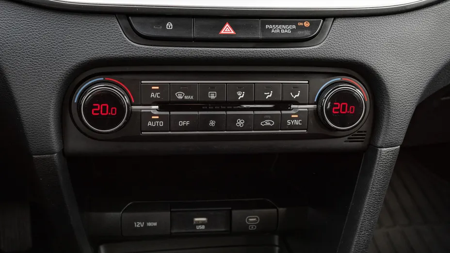 KIA Cee'd Ceed 1.5 T-GDI M