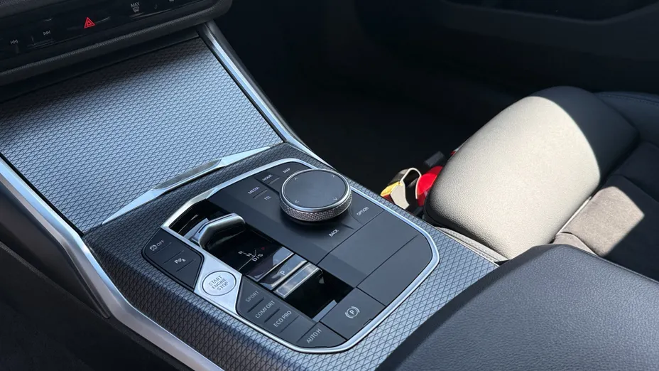 BMW Seria 3 330d xDrive mHEV M Sport sport-aut