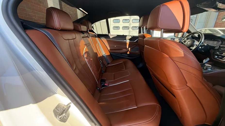 BMW Seria 5 530d xDrive mHEV M Sport sport-aut