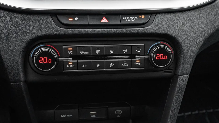 KIA Cee'd Ceed 1.5 T-GDI M