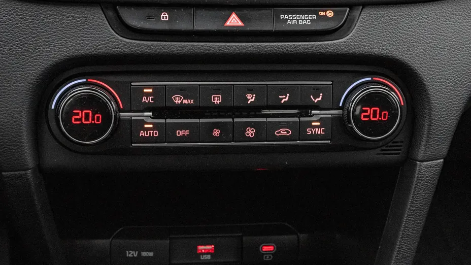 KIA Cee'd Ceed 1.5 T-GDI M