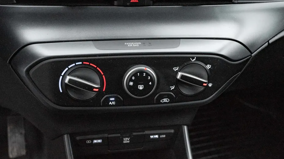 HYUNDAI i20 i20 1.2 Pure