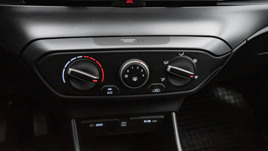 HYUNDAI i20 i20 1.2 Pure