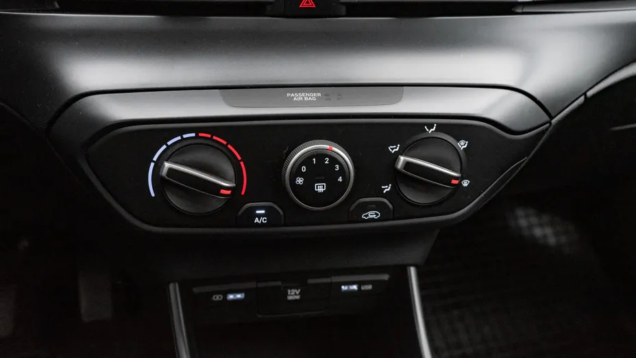 HYUNDAI i20 i20 1.2 Pure