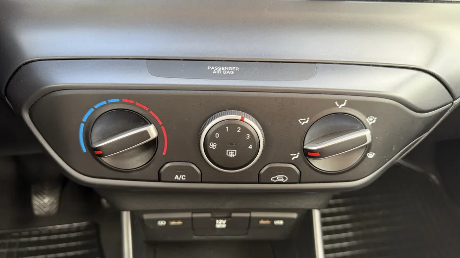 HYUNDAI i20 i20 1.2 Pure