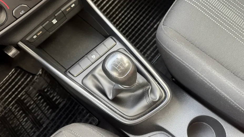 HYUNDAI i20 i20 1.2 Pure