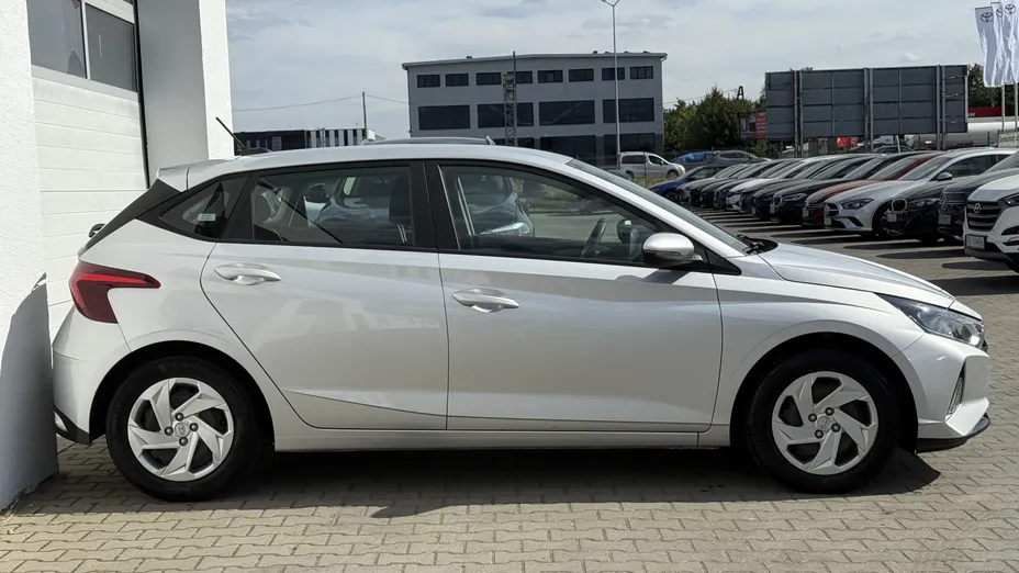 HYUNDAI i20 i20 1.2 Pure
