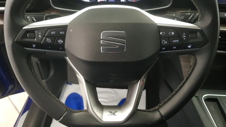 SEAT Leon Leon 1.5 eTSI Xcellence DSG