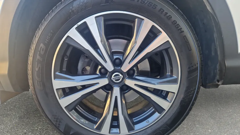 NISSAN Qashqai Qashqai 1.3 DIG-T N-Connecta DCT