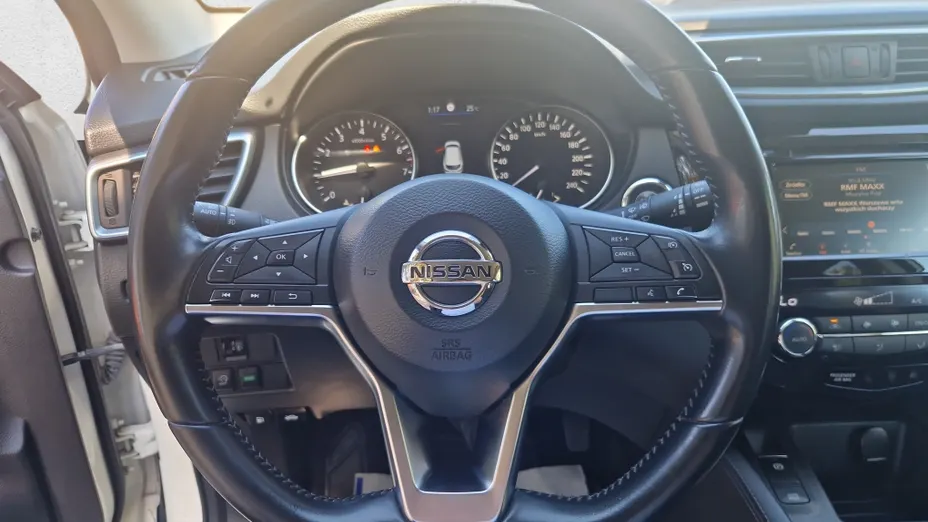 NISSAN Qashqai Qashqai 1.3 DIG-T N-Connecta DCT