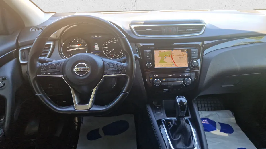 NISSAN Qashqai Qashqai 1.3 DIG-T N-Connecta DCT
