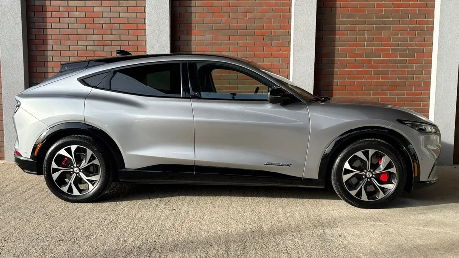 FORD Mustang Mach-E Mustang Mach-E 98kWh AWD