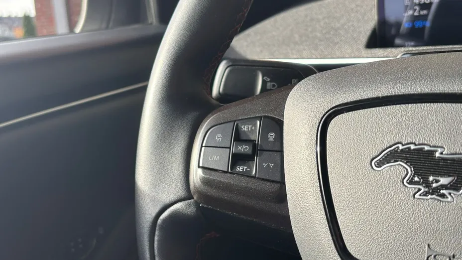 FORD Mustang Mach-E Mustang Mach-E 98kWh AWD