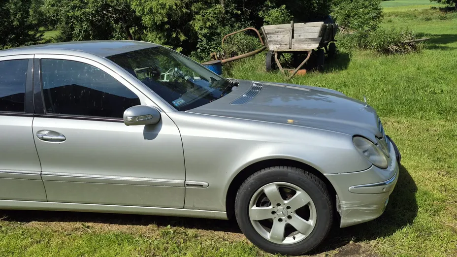 MERCEDES-BENZ E Klasa E 270 T CDI Classic