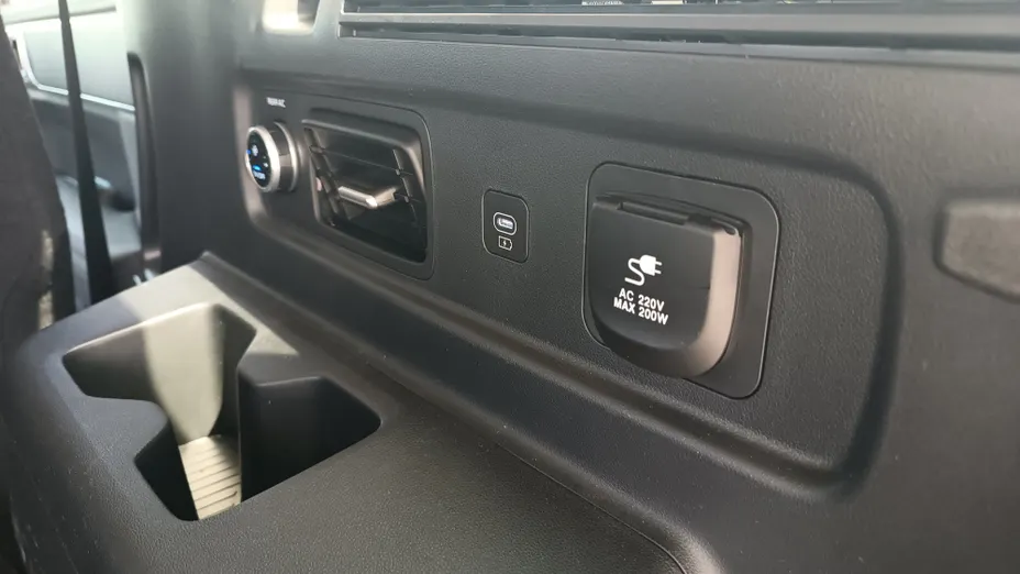 HYUNDAI Santa Fe Santa Fe 1.6 T-GDI PHEV Platinum 4WD aut