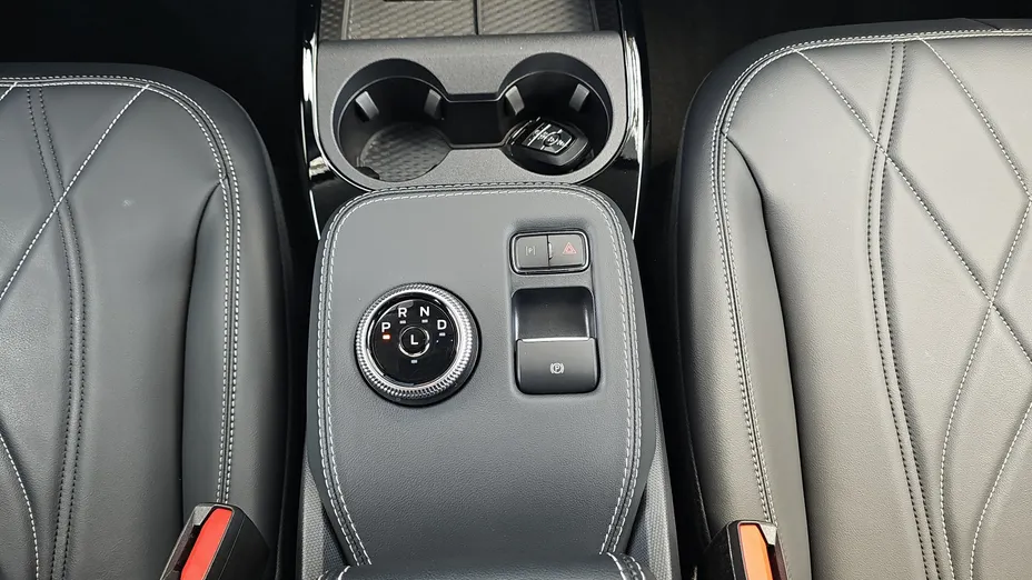 FORD Mustang Mach-E Mustang Mach-E 98kWh RWD