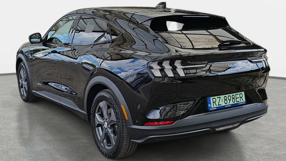 FORD Mustang Mach-E Mustang Mach-E 98kWh RWD