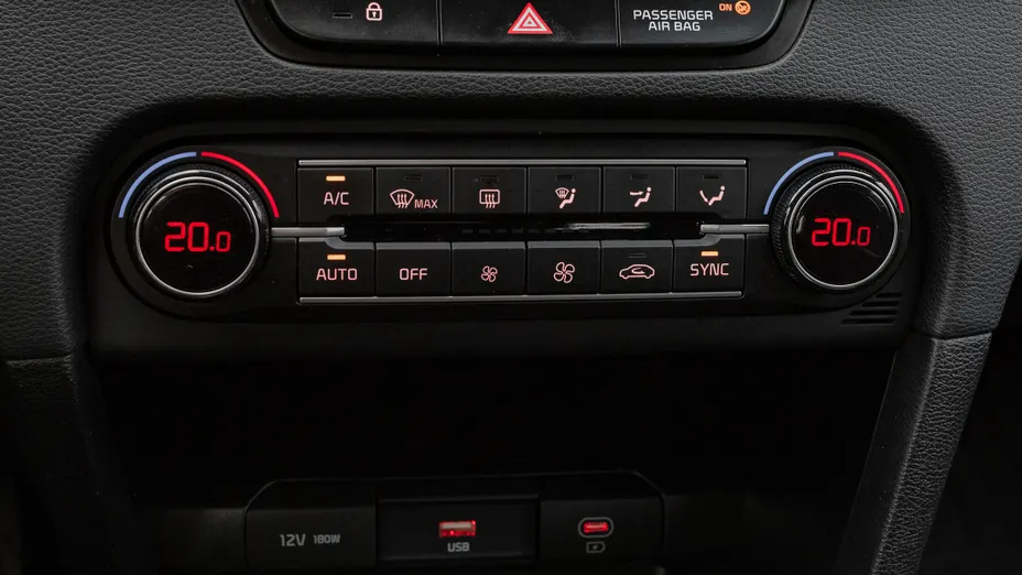 KIA Cee'd Ceed 1.5 T-GDI M