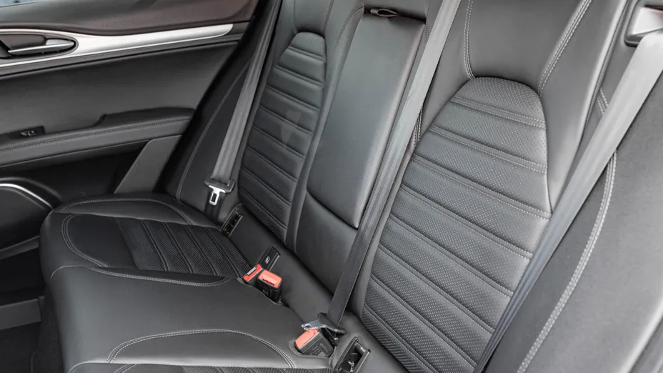 ALFA ROMEO Stelvio Stelvio 2.0 Turbo Veloce Q4 aut