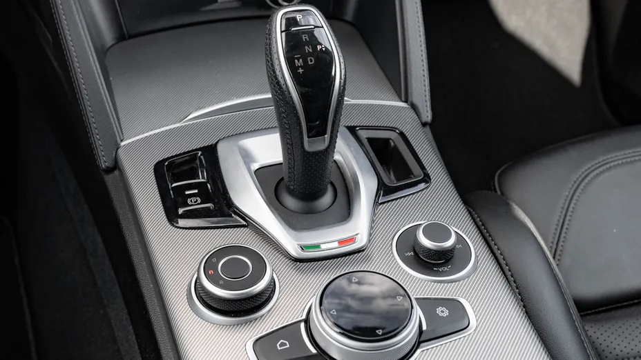 ALFA ROMEO Stelvio Stelvio 2.0 Turbo Veloce Q4 aut