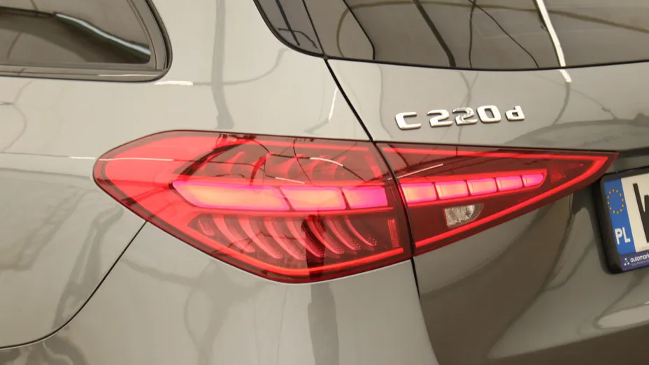 MERCEDES-BENZ C Klasa C 220 d mHEV 4-Matic AMG